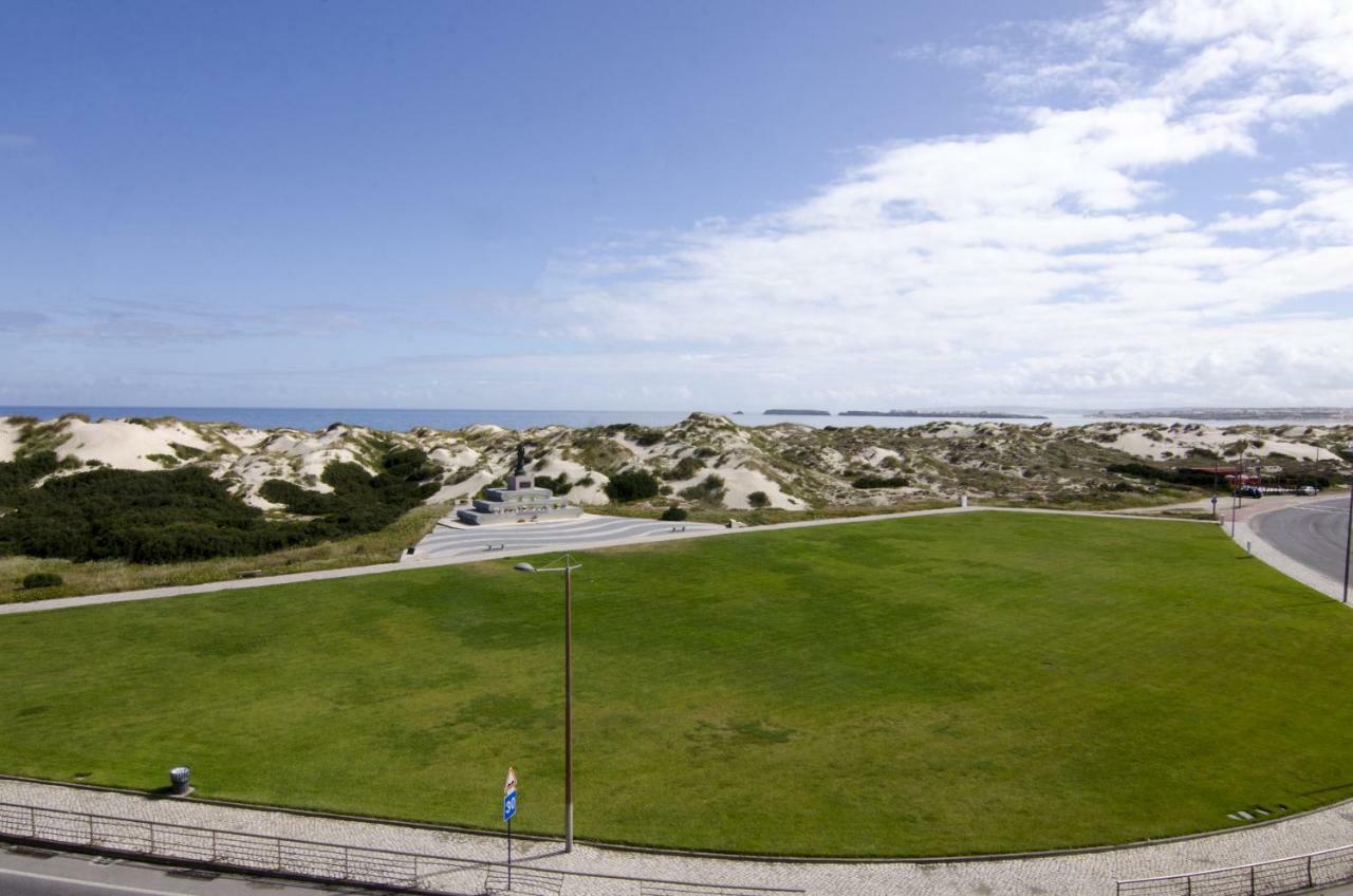 Baywatch Beach House Peniche Apartman Kültér fotó